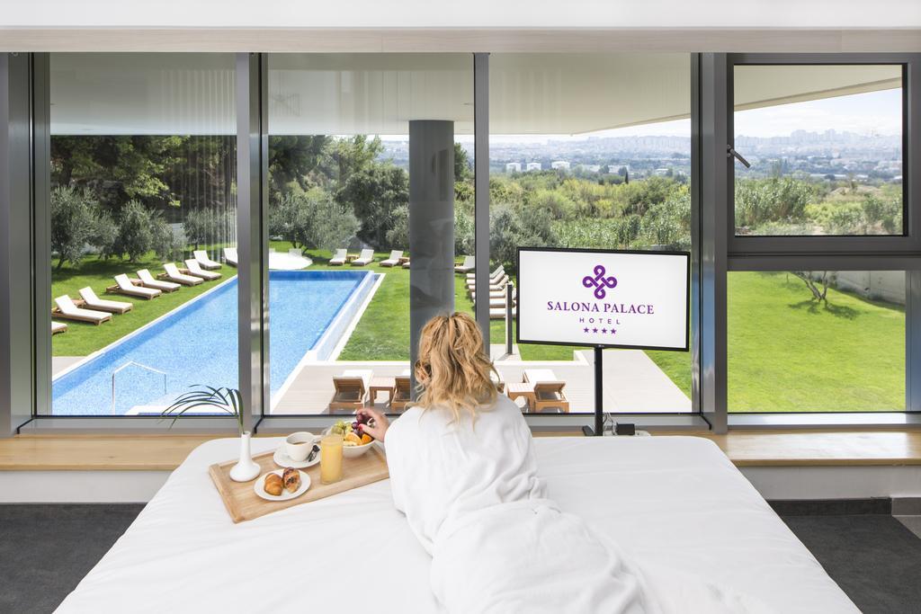 Hotel Salona Palace Экстерьер фото